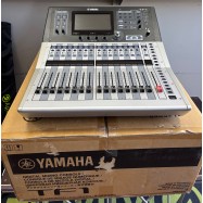 Yamaha TF1 Mixer Diditale...