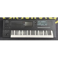 Roland Fantom 6...